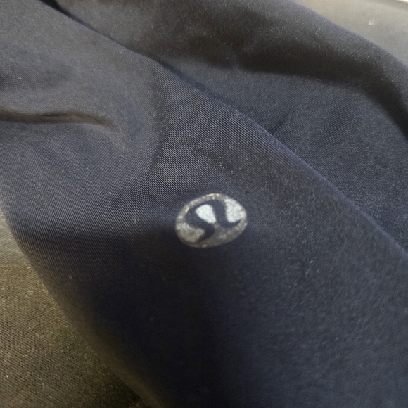 Lululemon Black Fast Free Crop Reflective Leggings with Pockets Size 4 - Picture 12 of 12